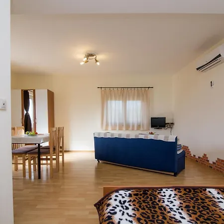 Apartman Studio Petra Biograd na Moru