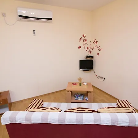 Studio Petra * Biograd Na Moru